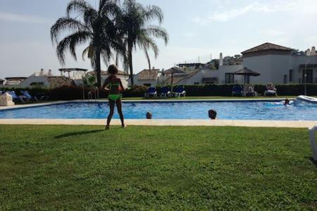 Leilighet Marbella, Arqueros Golf & Country Club, Sleeps 7 1 Child *