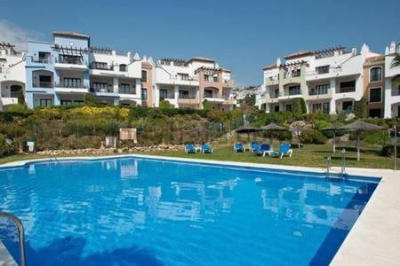 Marbella, Arqueros Golf & Country Club, Sleeps 7 1 Child Leilighet *