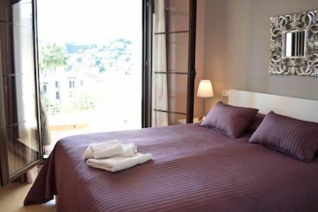 Marbella, Arqueros Golf & Country Club, Sleeps 7 1 Child Marbella